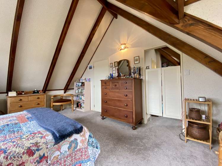 8 Escort Grove Awapuni_23