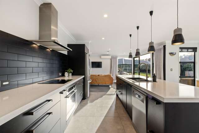 14 Kohunga Crescent Bottle Lake_2