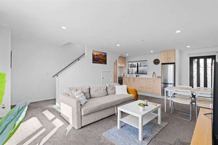 18/241 Lincoln Road Addington_1