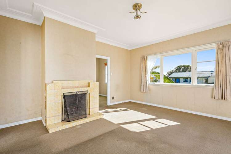 6 River Road Red Beach_9