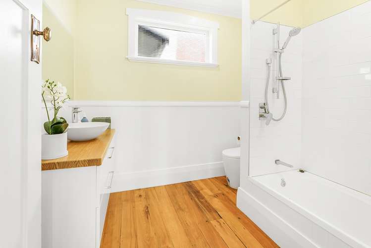 190 Old Farm Road Hamilton East_14