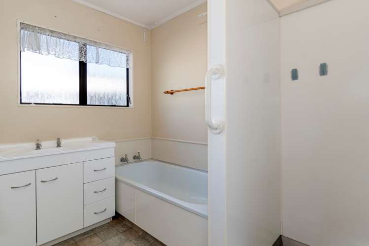 12b Oriana Crescent Bellevue_10