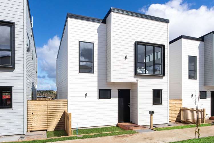16 Greenbrier Street Westgate_5