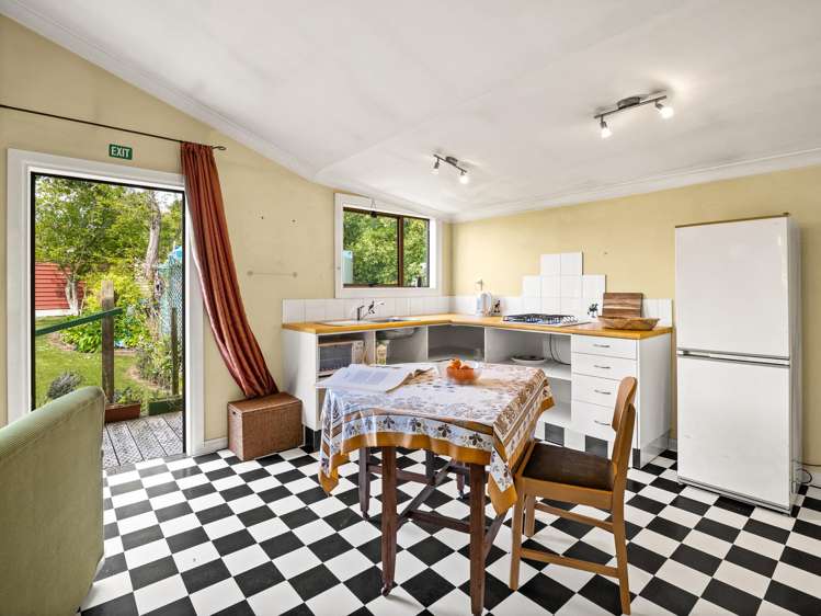 24 and 24A Main Road Owaka_20