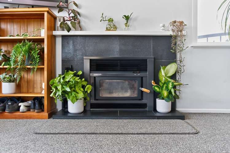 27 Woodford Avenue Brookfield_6