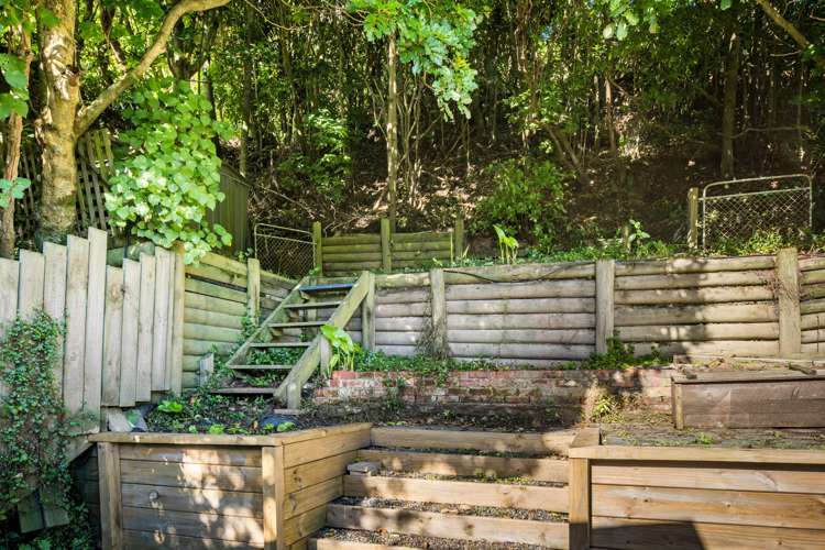 84 Cluny Road Plimmerton_13