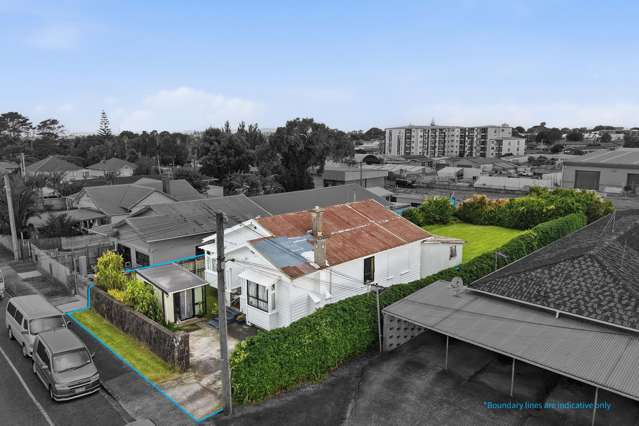 OTAHUHU THAB 696M2 SITE - URGENT SALE
