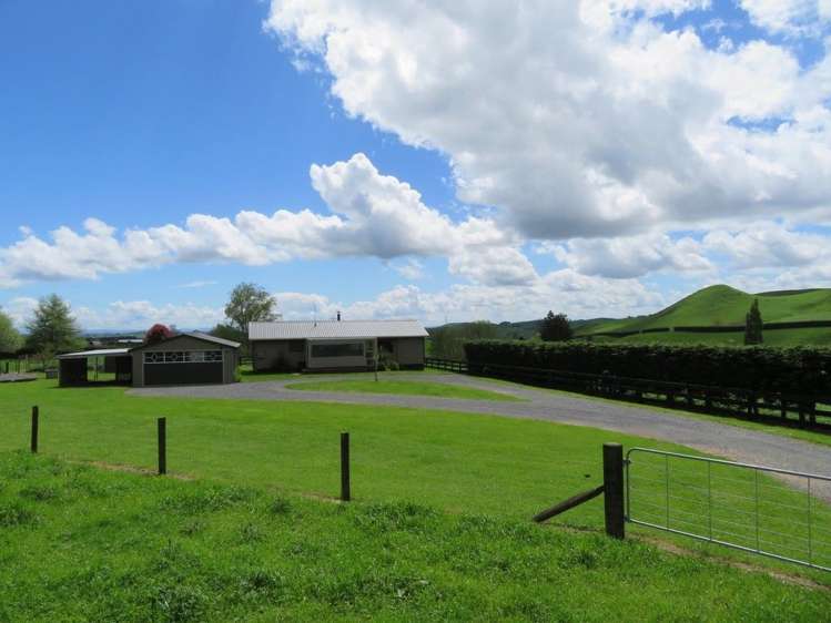 11 Dillon Road Rotoorangi_32