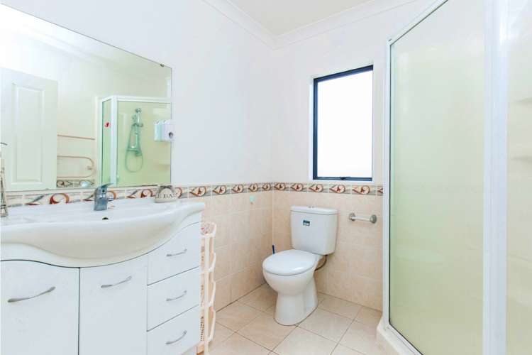 2/27 Akoranga Drive Northcote_12