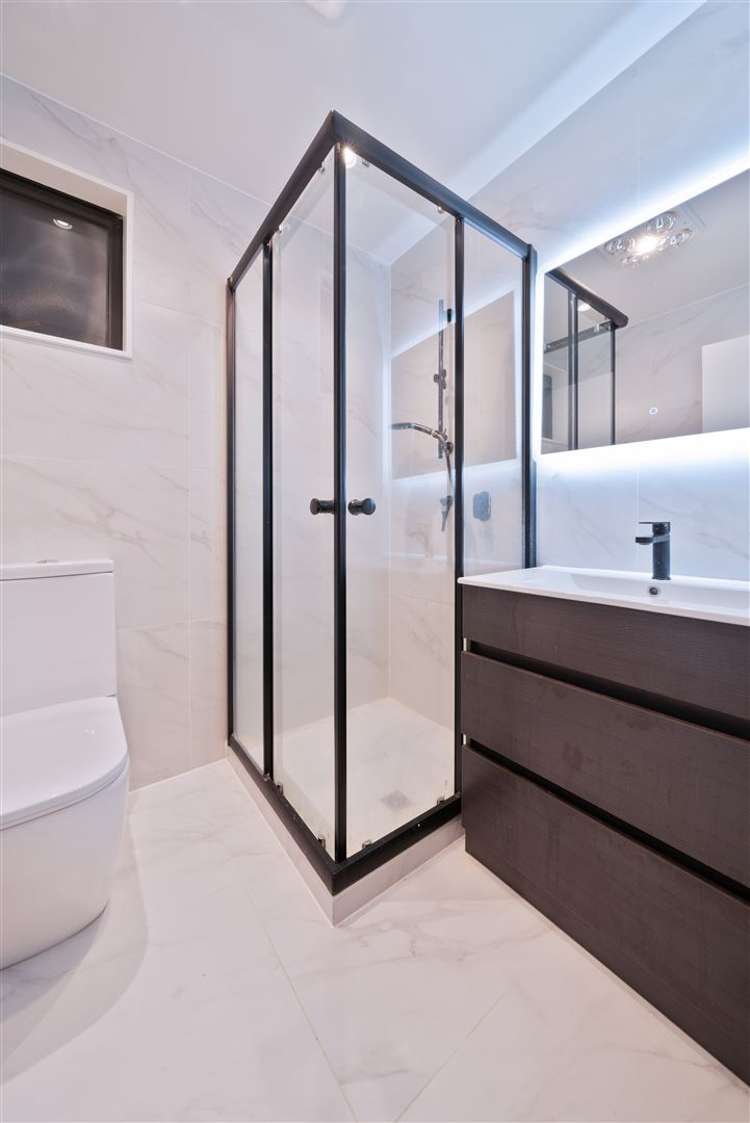 4 Treeline Lane Flat Bush_11