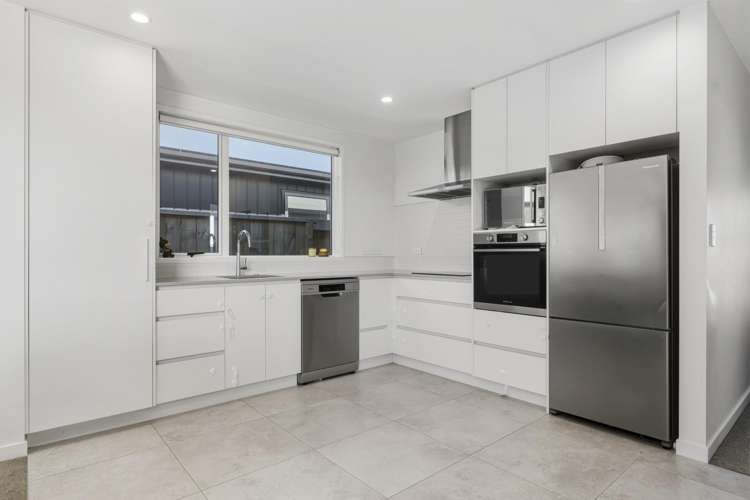 8 Tauhinu Place Papamoa_2