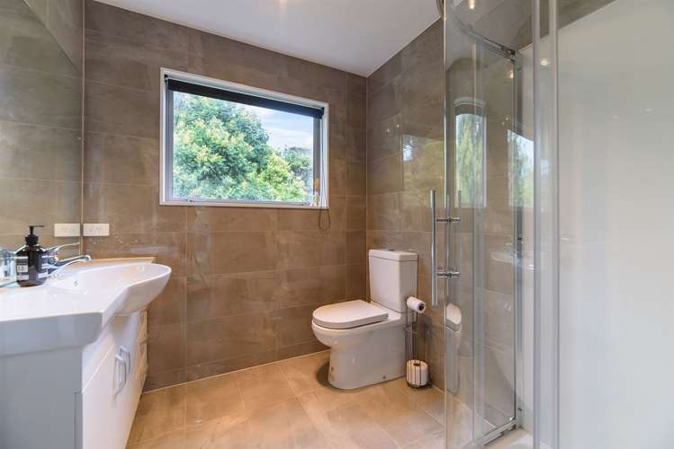 6b Cronin Place Beach Haven_12