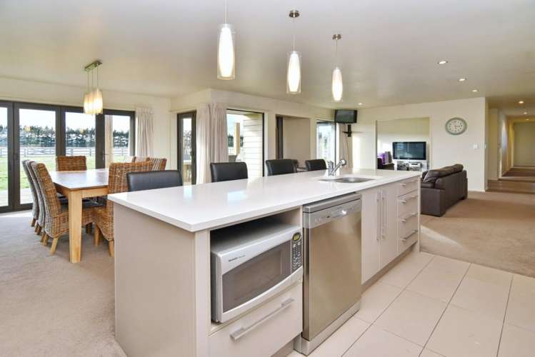 230 Purchas Road Amberley_5