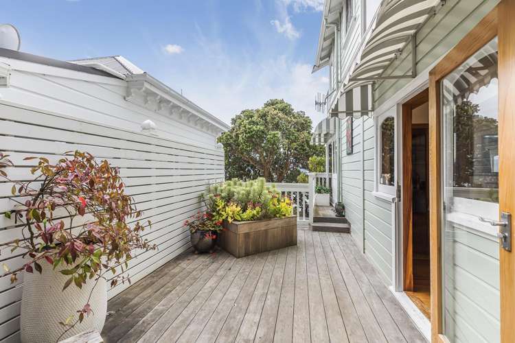 385 Karaka Bay Road Karaka Bays_17