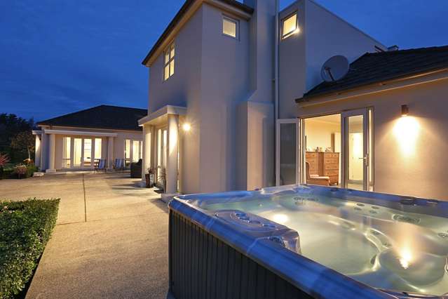 240 Bainfield Road Waikiwi_1