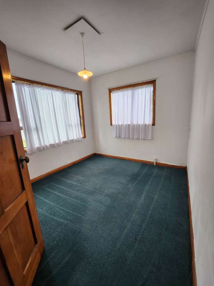 9 Wicklow Road Narrow Neck_7