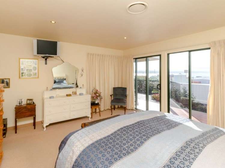 10 Hornsey Road Bluff Hill_15