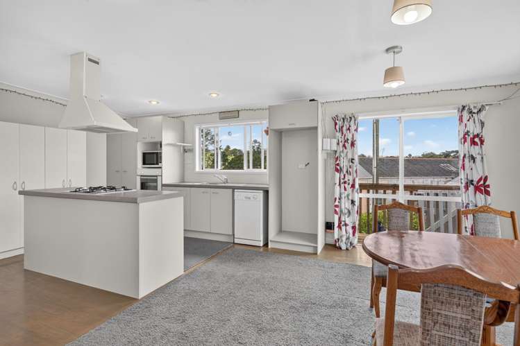 1 Whaka Street Maungaturoto_3