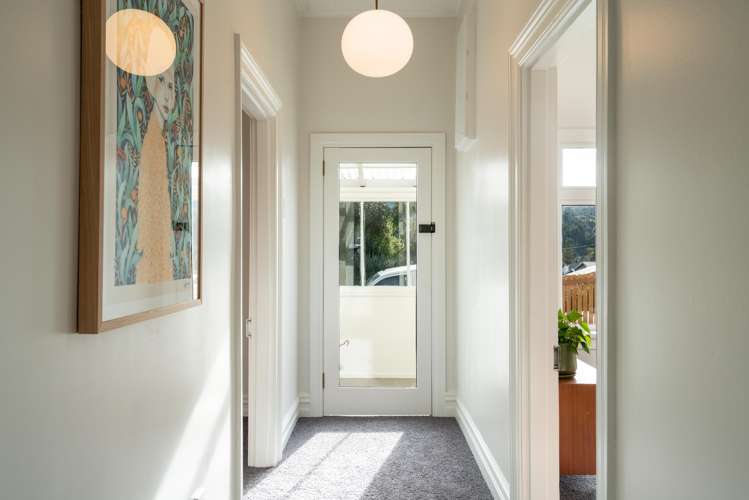 8 Maybank Street North East Valley_12