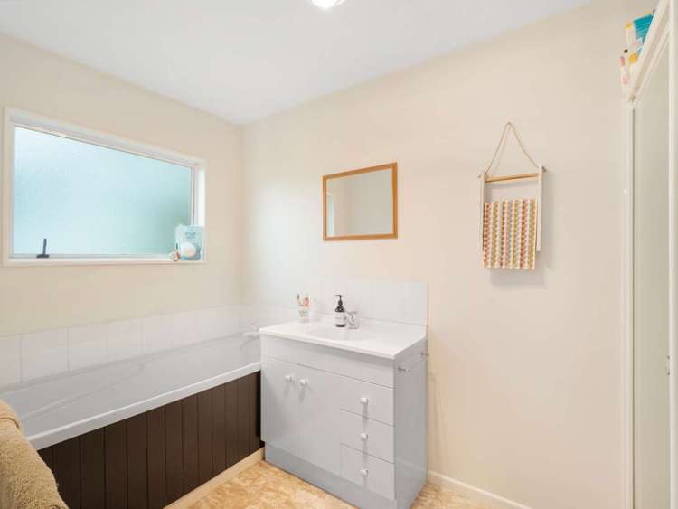 10 Singleton Street Waikari_13