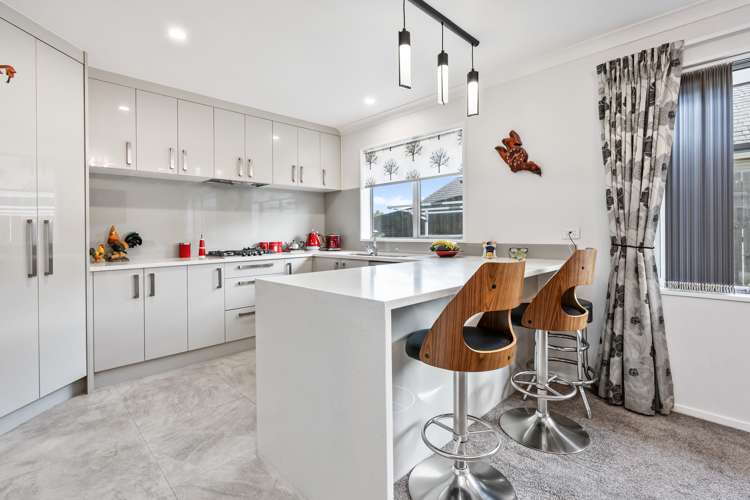 19 Lake Drive Tikipunga_2