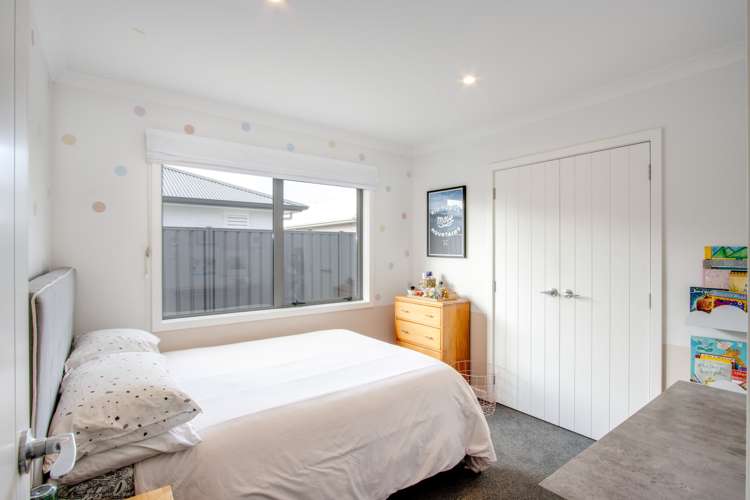 548 Lyndhurst Road Frimley_13