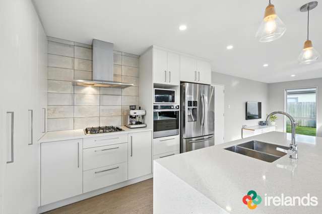 53 Kingsbridge West Burwood_2