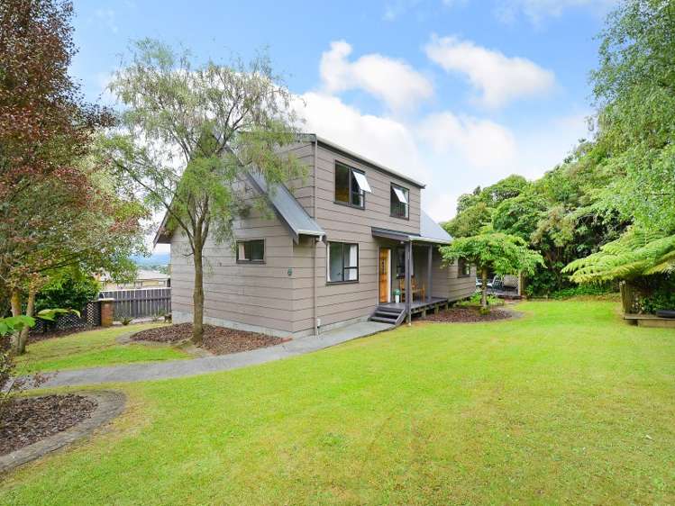 13 King Charles Drive_0