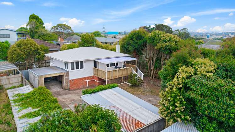 8 Marewa Street Te Atatu South_15