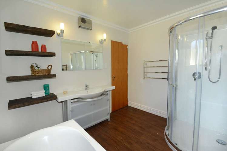 23 Back Road Milton_9