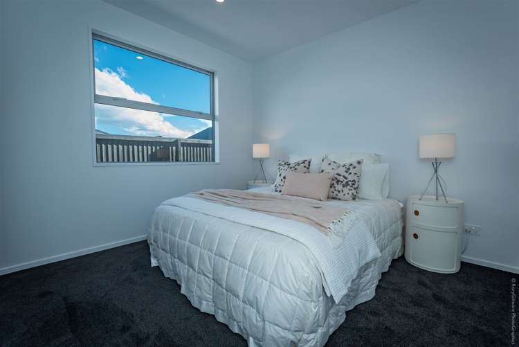 35 Candlesticks Crescent Lincoln_14