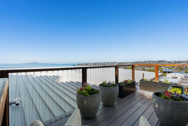 844 Beach Road Browns Bay_11
