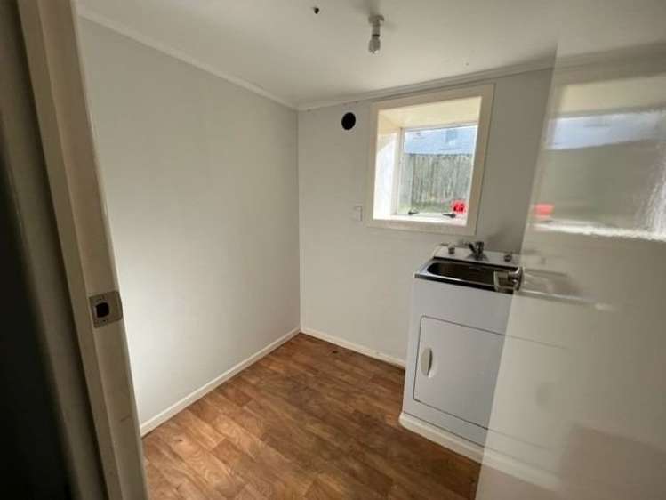 22 Tiroroa Avenue Te Atatu South_16