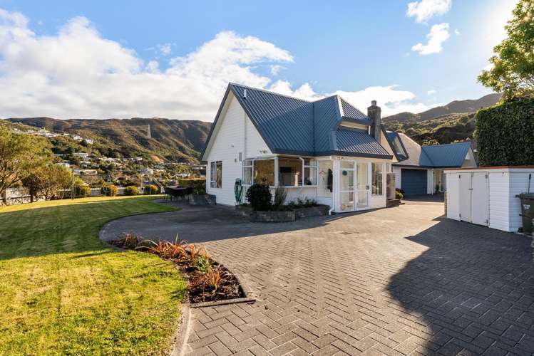 69 Thatcher Crescent Crofton Downs_21