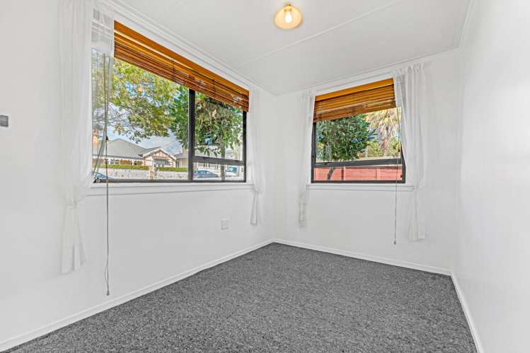 22 Empire Road Devonport_9