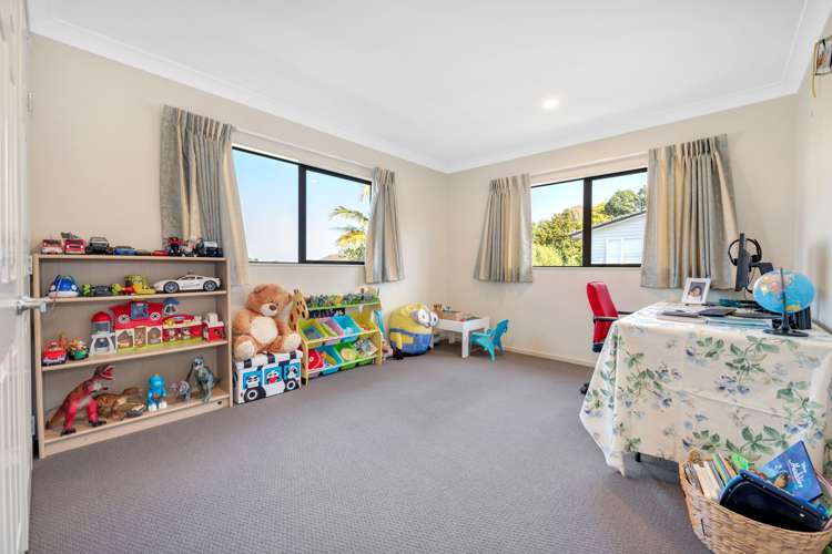 26 Chateau Rise Flat Bush_20