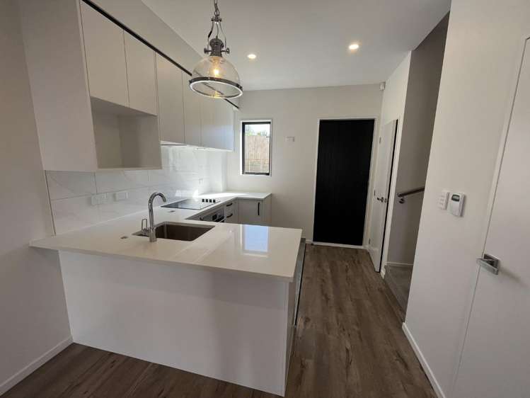 14/241 Don Buck Road 11410_5