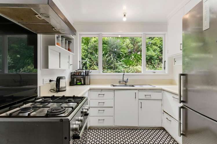 10 Woodhouse Avenue Karori_9