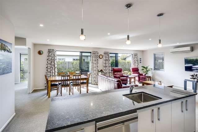 16 Kapiti Drive Poraiti_4