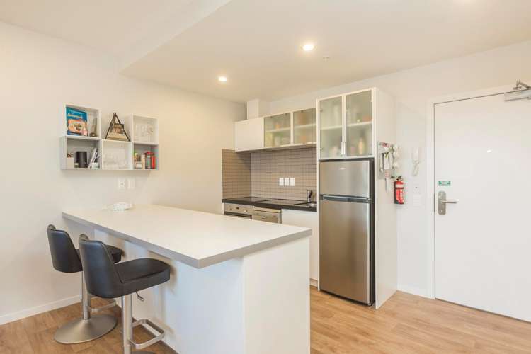 806/20 Mccrae Way New Lynn_14