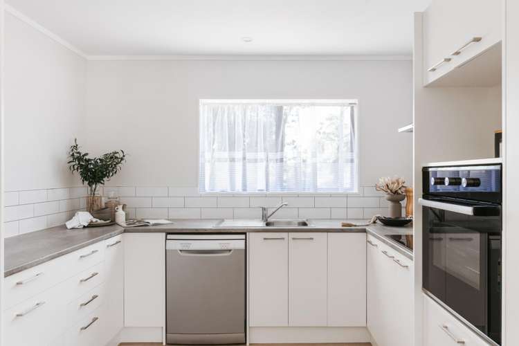 2 Novelle Grove Papamoa_11