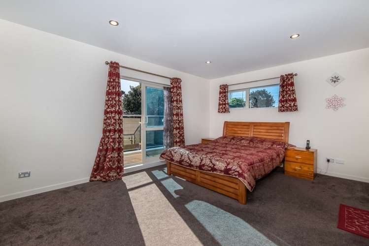 270a Triangle Road Massey_10