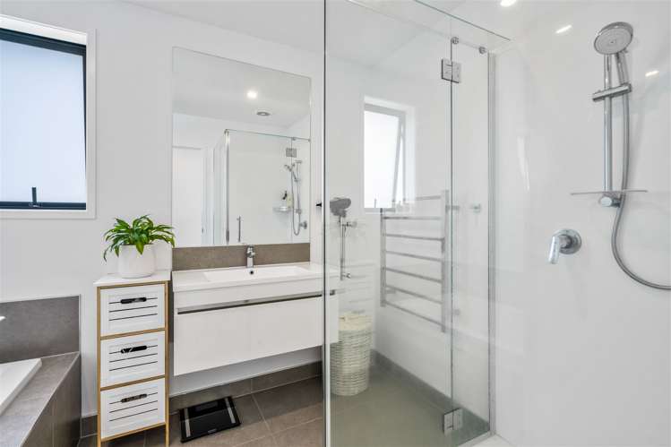 1 Orca Drive Stanmore Bay_13