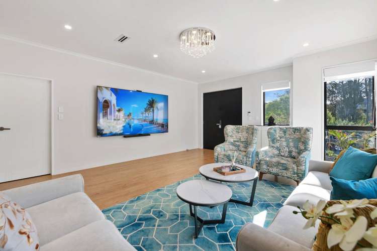 4 Koromeke Street Flat Bush_24