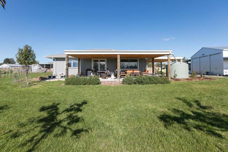 94 Farm Road Waipukurau_11