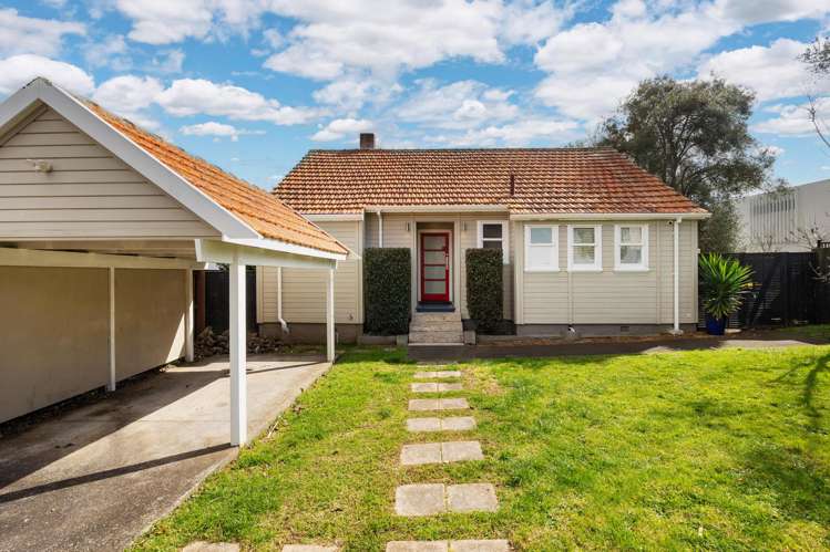 9 Range View Road Mount Albert_13