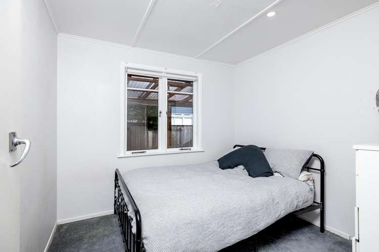 2 Vivian Street Solway_14