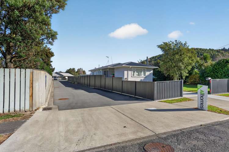 2 Lyttle Way Featherston_13