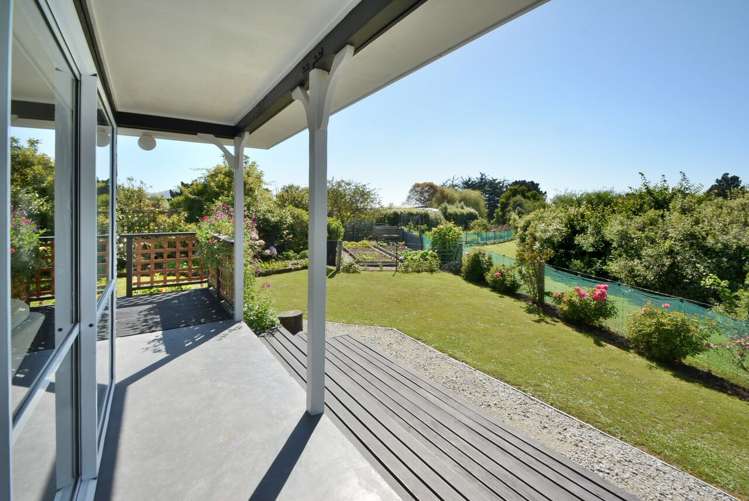 16 Kennard Crescent Karitane_5
