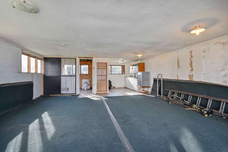 8 Hakiwai Road Fernhill_15